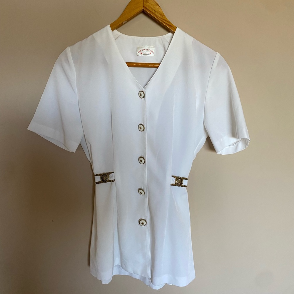 white tunic with gold accents 🍁